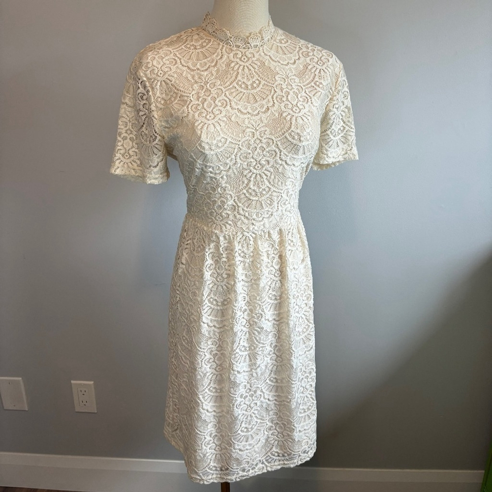 Dry Lake, Women's Romance Dress, High Neck,Fit & Flare, Cream Lace, SZ L